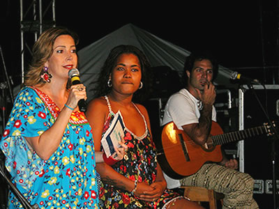 Erica Saraiva no Festival de Primavera de Morro de São Paulo A apresentadora do festival - Erica Saraiva