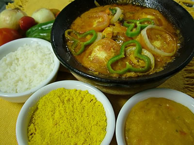 Moqueca baiana Moqueca é um dos principias pratos baianos