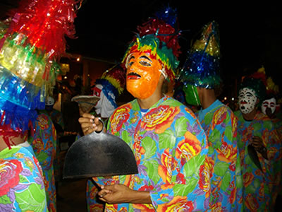 Grupo Folclórico Zambiapunga - Cairu - Bahia Grupo Folclórico Zambiapunga