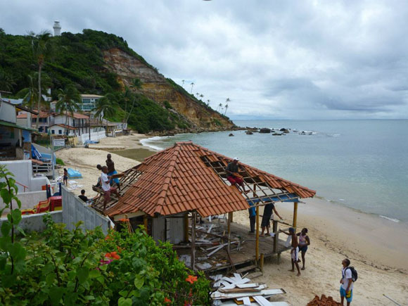 operação de retirada das barracas nas praias de Morro de São Paulo operação de retirada das barracas nas praias de Morro de São Paulo